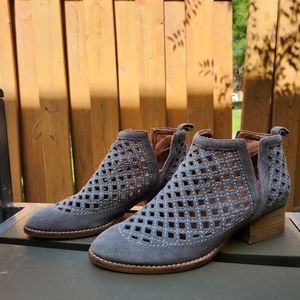 Jeffrey Campbell grey ankle boots
